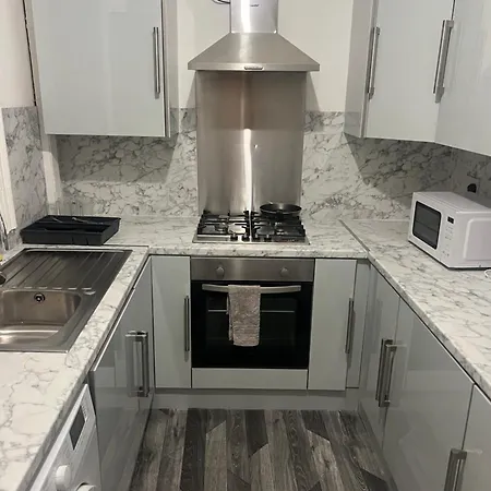 Luxury 3 Bed House *